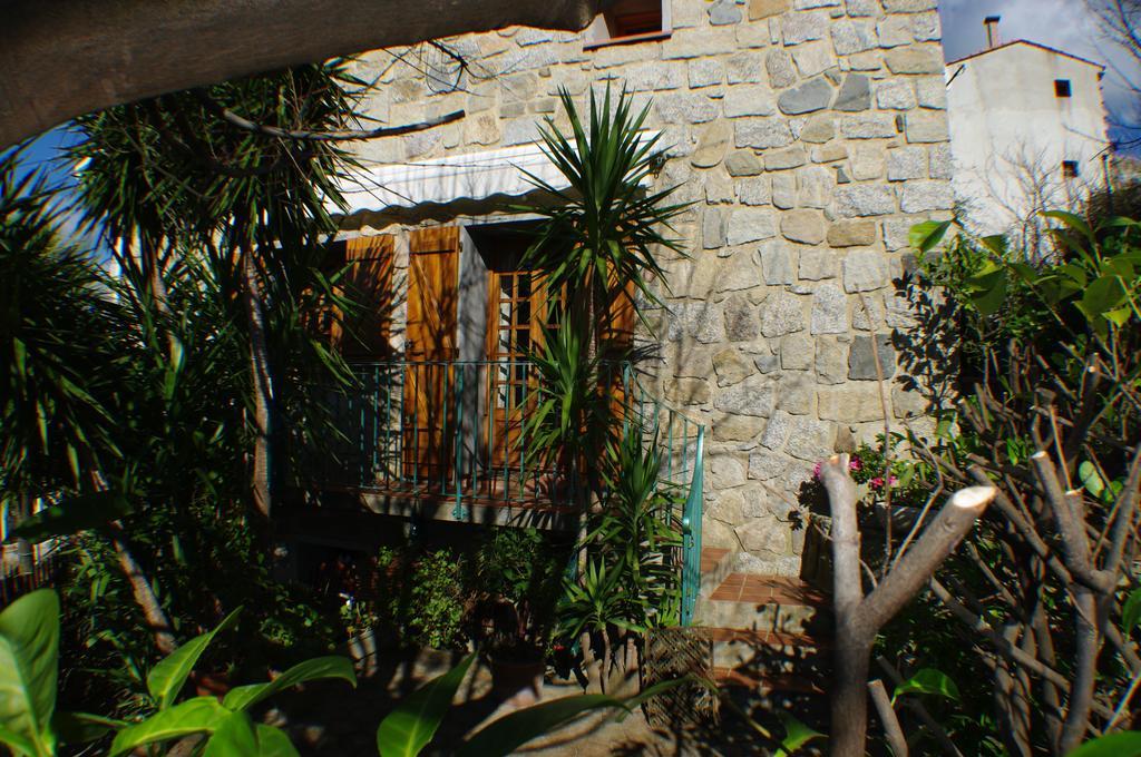 Gite , Maison De Vacances Avec Exterieur Et Terrasse Fleurie Meuble Tourisme 3 Etoiles Santa-Lucia-di-Tallano Экстерьер фото